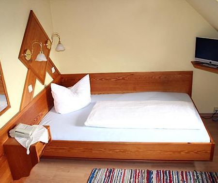 Hotel Bayerischer Hof Rehlings Weissensberg Phòng bức ảnh